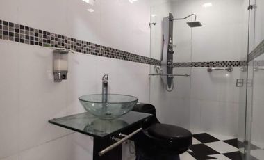 casa en venta en niza. Cod V27135