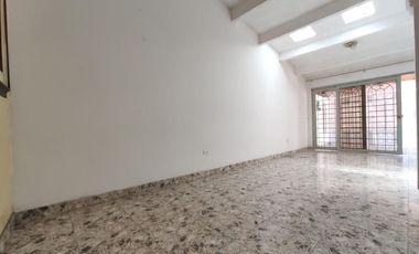 casa en venta en niza. Cod V27135