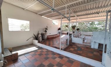 casa en venta en niza. Cod V27135