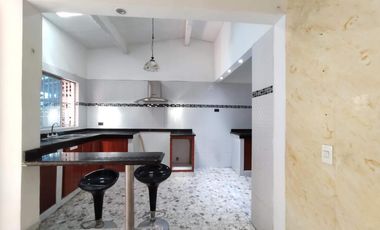 casa en venta en niza. Cod V27135