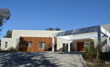 Casa en venta en Las Praderas de Lujan