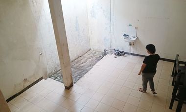 Di Sewakan Rumah 3 Kamar Dekat Tol di Taman Kopo Indah 3 Bandung