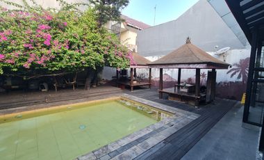 Disewa Bangunan Komersil lokasi Super Strategis di Tebet