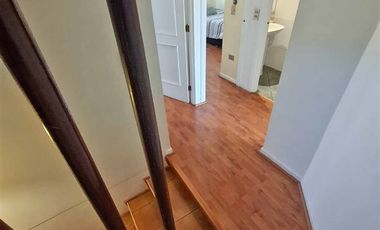 Casa, solida, 4 dormitorios 3 baños, mansarda, patio, estac.