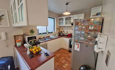 Casa, solida, 4 dormitorios 3 baños, mansarda, patio, estac.