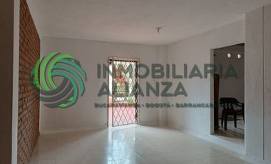 local en arriendo en cerro el volador. Cod A16698