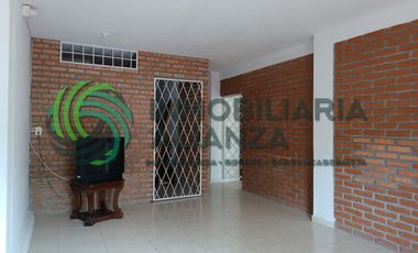 local en arriendo en cerro el volador. Cod A16698