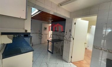 Casa en Venta en Avenida Andrés Sabela