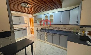 Casa en Venta en Avenida Andrés Sabela