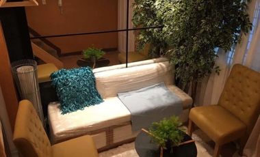 2BR Condominium w/ 2nd Floor at Las pinas "MADISON MANOR"