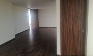 DEPARTAMENTO EN RENTA EN CHOLULA PUEBLA, CERCA A LA UDLA , MUY AMPLIO  3 RECAMARAS Y JARDÍN 130 M2