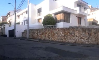 casa en arriendo en miraflores. Cod A9190384