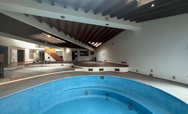 Casa en venta en el Pedregal en calle cerrada con vigilancia