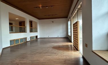 Casa en venta en el Pedregal en calle cerrada con vigilancia