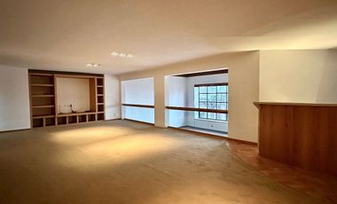 Casa en venta en el Pedregal en calle cerrada con vigilancia