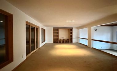 Casa en venta en el Pedregal en calle cerrada con vigilancia