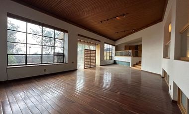 Casa en venta en el Pedregal en calle cerrada con vigilancia