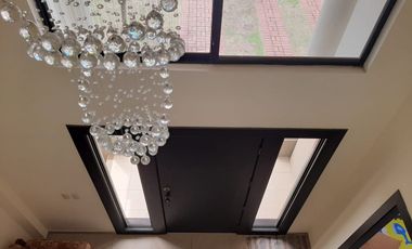 VENTA DE AMPLIA CASA EN CIUDAD CELESTE - MODELO GIRASOL