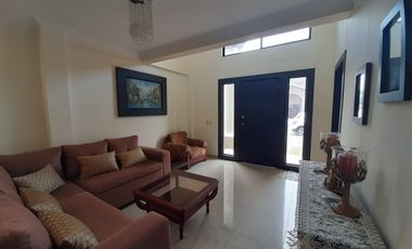 VENTA DE AMPLIA CASA EN CIUDAD CELESTE - MODELO GIRASOL