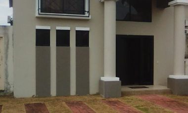 VENTA DE AMPLIA CASA EN CIUDAD CELESTE - MODELO GIRASOL