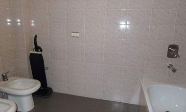 INTERESANTE CHALET DE 5 AMB