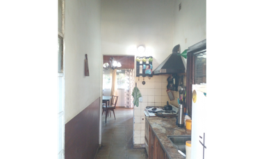 propiedad , zona comercial y multifamiliar