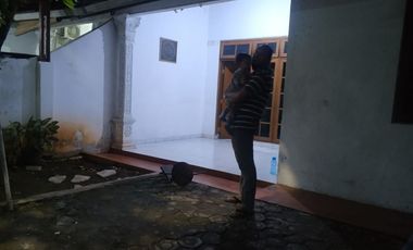 DI JUAL RUMAH DI JL.CENDRAWASIH CIPETE UTARA CILANDAK JAKARTA SELATAN