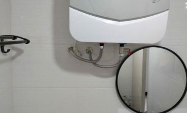 Apt. Amega Crown, Unit Baru Gress hadap pool, Furnish