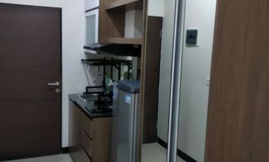 Apt. Amega Crown, Unit Baru Gress hadap pool, Furnish