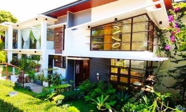 Luxury House for Sale in Anvaya Cove Bataan For Sale