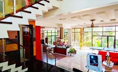 Luxury House for Sale in Anvaya Cove Bataan For Sale