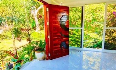 Luxury House for Sale in Anvaya Cove Bataan For Sale