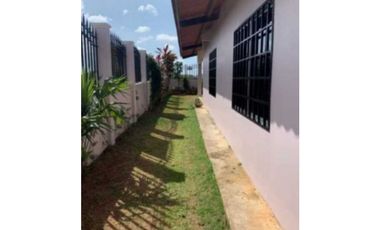 VENDO CASA EN ARRAIJAN JUAN DEMOTENES BRISAS DEL GOLF 3R