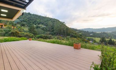 casa en arriendo/venta en la calera. Cod V17962