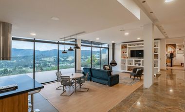 casa en arriendo/venta en la calera. Cod V17962