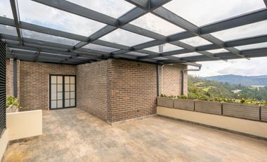 casa en arriendo/venta en la calera. Cod V17962