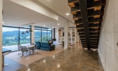 casa en arriendo/venta en la calera. Cod V17962