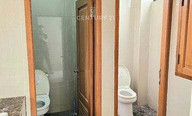 Dijual Gedung Untuk Usaha Dgn Parkir Luas Dekat Bintaro Sektor 9