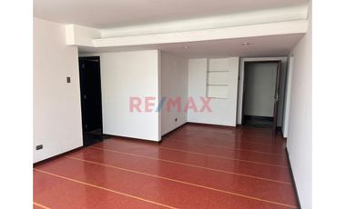 Departamento En Alquiler – Funcional, Equipado Y Bien Distribuido | Centro Histórico De Lima
