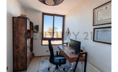 Townhouse en Venta,  4D, La Reina