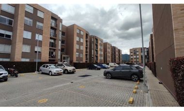 Viantt, 52 M2, 5 piso, ascensor, garaje