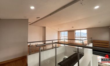 apartamento en arriendo en loma del barro. Cod A5700