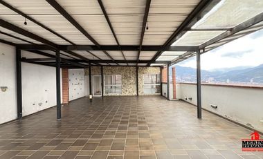 apartamento en arriendo en loma del barro. Cod A5700