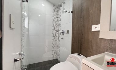 apartamento en arriendo en loma del barro. Cod A5700