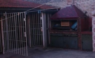 CASA DE 6 AMB. LOTE PROPIO FRANCO AL 3400 V. DEVOTO