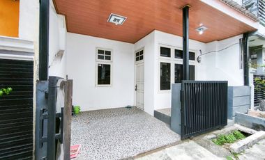 Rumah Cantik 14 Mnt ke Summarecon Mall Bekasi Dibantu KPR J-35780