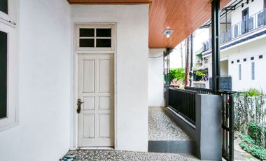 Rumah Cantik 14 Mnt ke Summarecon Mall Bekasi Dibantu KPR J-35780