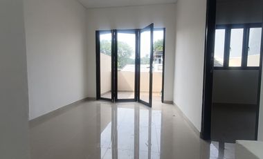 Rumah Siap Huni 14 Mnt ke Summarecon Mall Bekasi Hadap Selatan J-42014