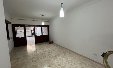 casa en venta en castellana. Cod V2757