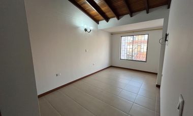 casa en venta en castellana. Cod V2757